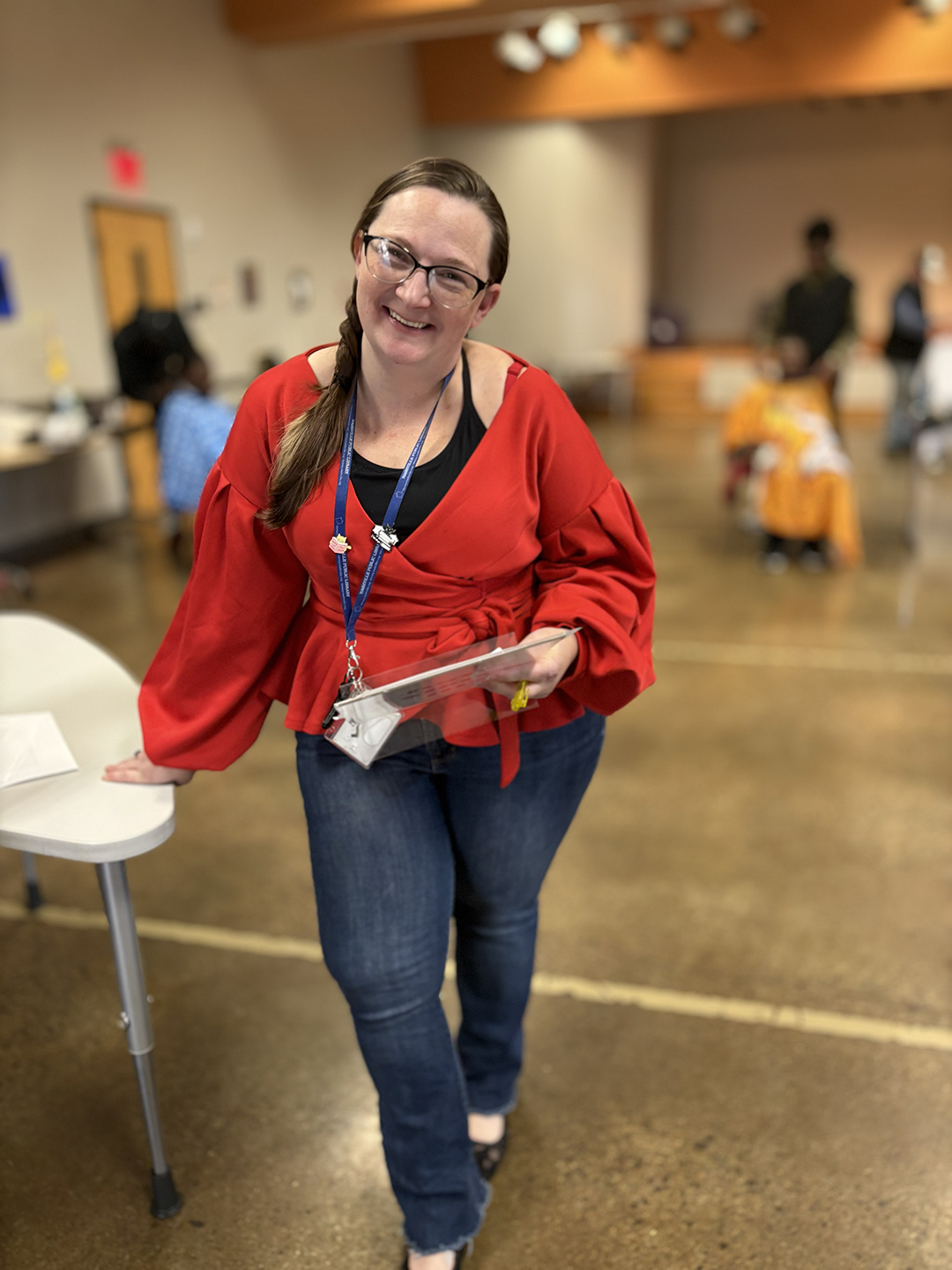 Shandi is starting a new sign language conversation class at Pruitt branch.
