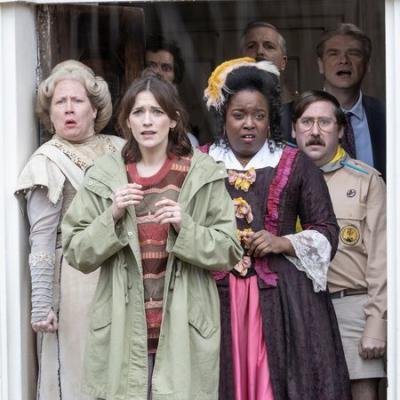 Alison and the ghosts react